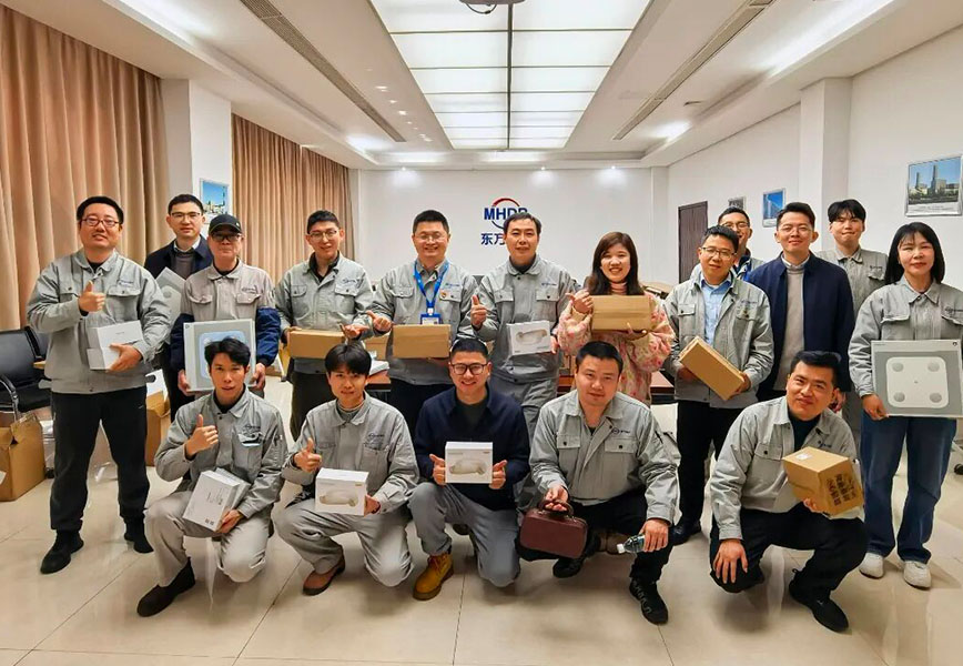 三十而立贺新春 文创献礼向未来